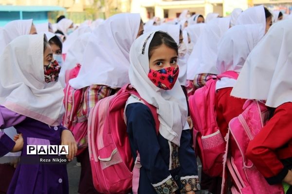 استقبال بی‌نظیر دانش‌آموزان بهارستانی از بازگشایی حضوری مدارس