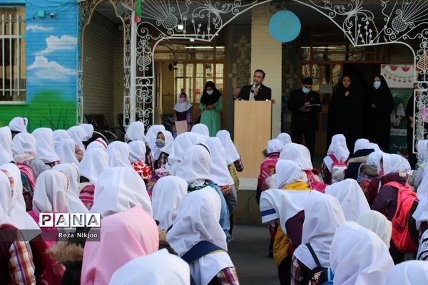 استقبال بی‌نظیر دانش‌آموزان بهارستانی از بازگشایی حضوری مدارس