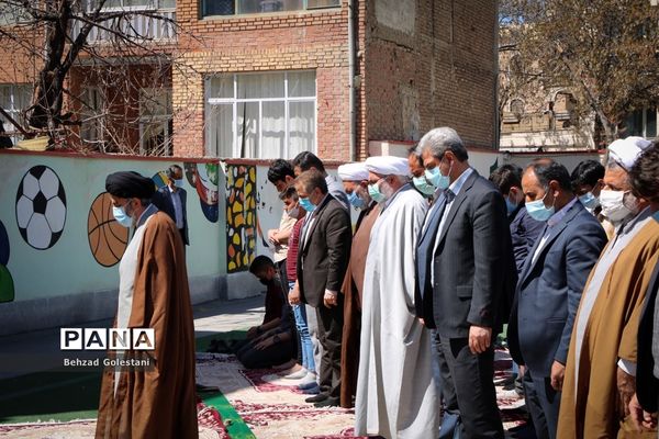 آئین زنگ نماز در مدارس آذربایجان غربی