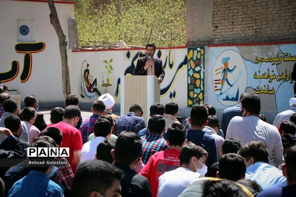 آئین زنگ نماز در مدارس آذربایجان غربی