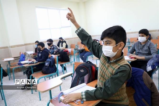 برگزاری فعالیتهای متنوع همزمان با بازگشایی مدارس در دبیرستان شاهد محسنین منطقه ۱۴