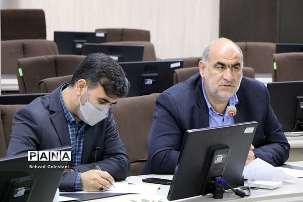 جلسه هماهنگی پوشاک مدارس آذربایجان غربی