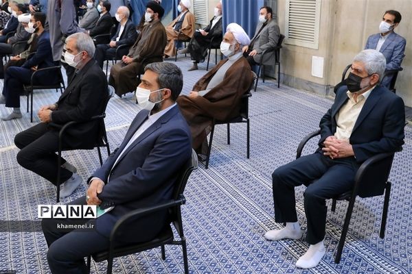 دیدارسران قوا و جمعی از مسئولان و کارگزاران نظام با رهبر انقلاب