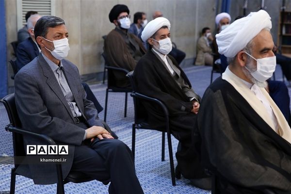 دیدارسران قوا و جمعی از مسئولان و کارگزاران نظام با رهبر انقلاب