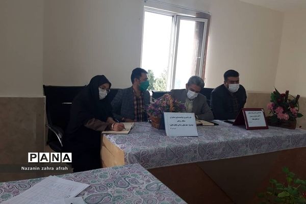 برگزاری جلسه هم‌اندیشی مشاوران و مدیران هنرستان‌ها در رودهن