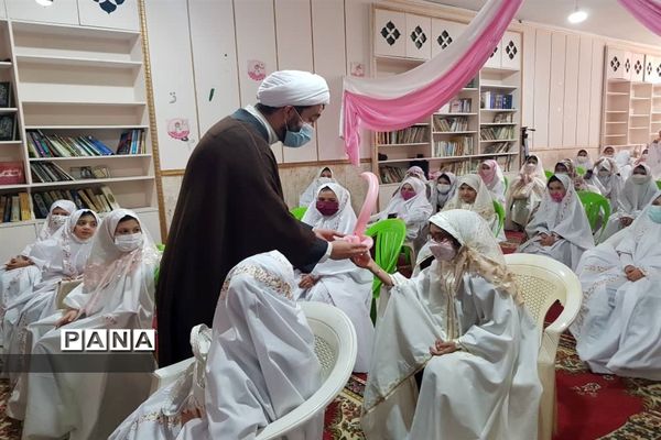 جشن تکلیف دانش‌آموزان دبستان توحید منطقه ۱۱