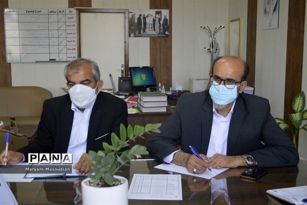 جلسه میز خدمت منطقه آموزش و پرورش دلوار با معاونت پرورشی و فرهنگی