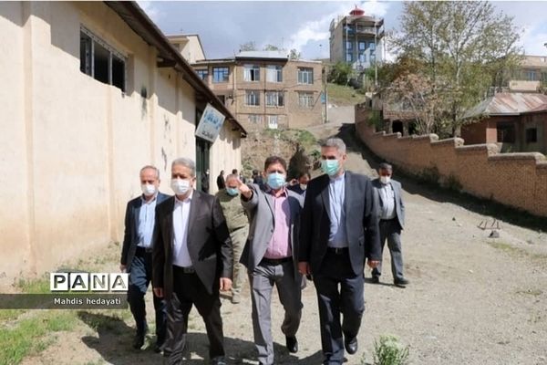 بازدید فرماندار شهرستان دماوند از پروژه مجموعه ورزشی روستای سادات محله در رودهن