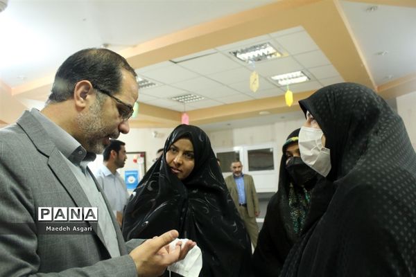 نشست هم‌اندیشی مدیران مدارس ناحیه یک قم