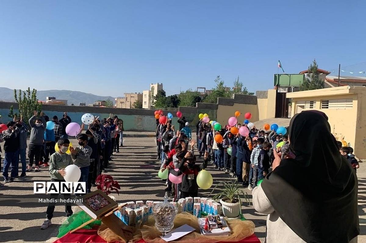 جشن ولادت کریم اهل بیت در مدرسه امام حسن مجتبی علیه السلام رودهن
