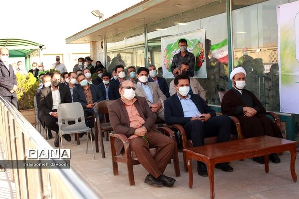 افتتاح و بهره‌برداری از نیروگاه خورشیدی در شیراز