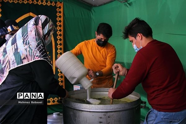 پخت آش نذری در ماه مبارک رمضان