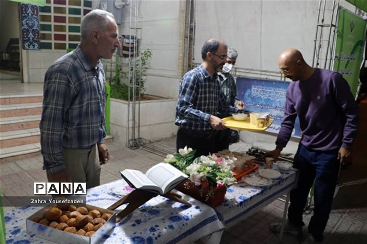 برپایی موکب‌های افطاری توسط مدارس آموزش و پرورش ناحیه ۲ شیراز 