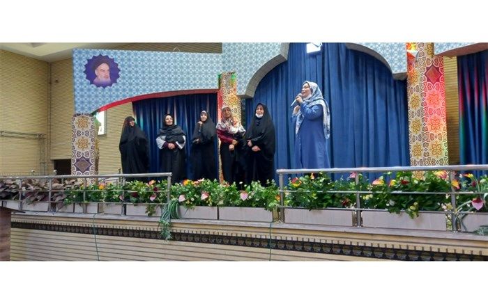 دورهمی دانش‌آموزان دبیرستان امامی قم در مجتمع امام خمینی(ره)