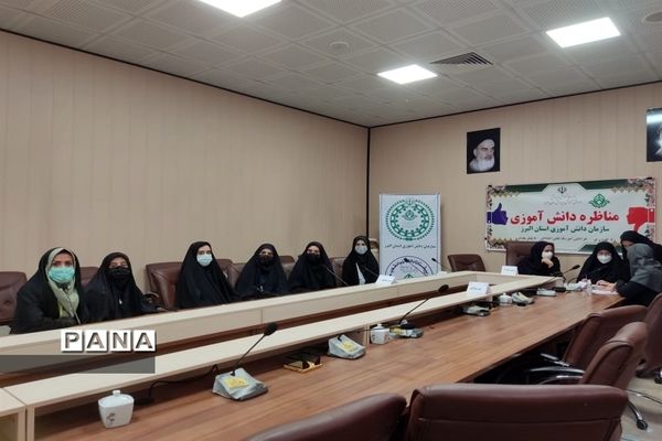 برگزاری مسابقات مناظره دانش‌آموزی در البرز