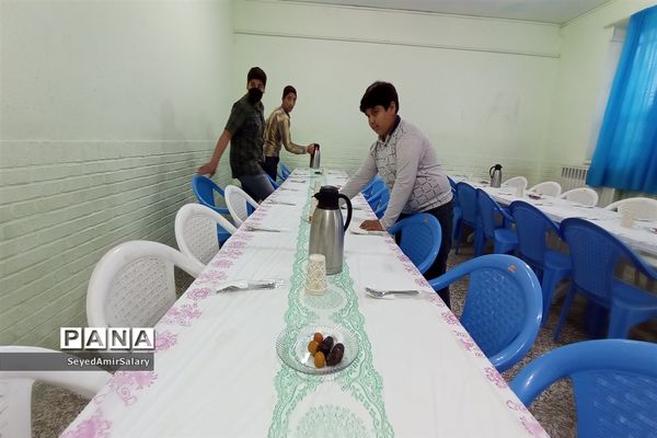 جشن تکلیف دانش‌آموزان دبیرستان پسرانه شاهد امام صادق (ع)کاشمر