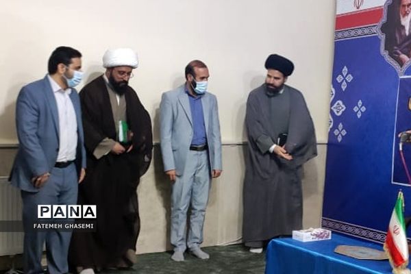 ضیافت افطاری و نشست صمیمی جمعی از نخبگان با امام جمعه شهرستان پردیس