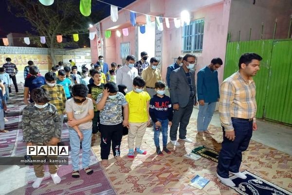 محفل انس با قرآن در شب قدر با حضور دانش‌آموزان بوشهری