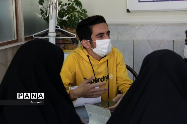 برگزاری اولین نشست هیات رئیسه یازدهمین دوره مجلس دانش‌آموزی در شهرکرد