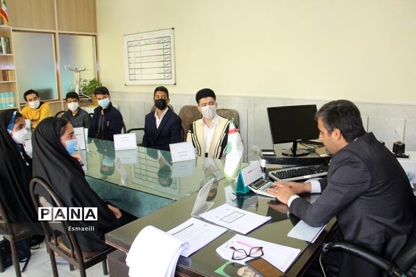 برگزاری اولین نشست هیات رئیسه یازدهمین دوره مجلس دانش‌آموزی در شهرکرد