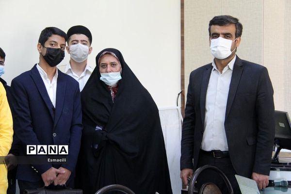 برگزاری اولین نشست هیات رئیسه یازدهمین دوره مجلس دانش‌آموزی در شهرکرد