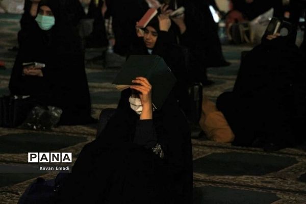 مراسم احیاء شب 19 ماه مبارک رمضان در مصلی بوشهر