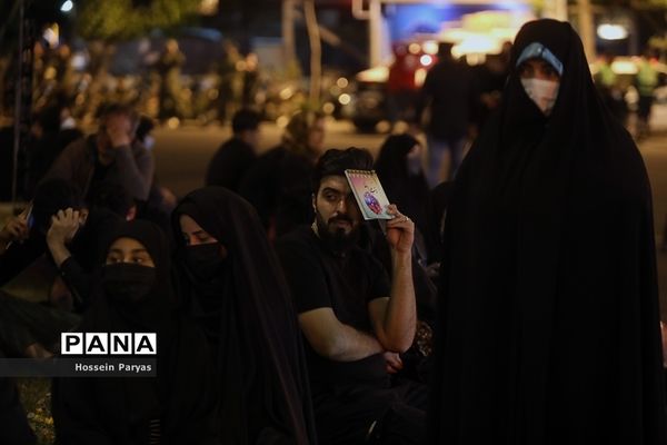 مراسم احیا شب بیست و یکم ماه مبارک رمضان در میدان فلسطین تهران