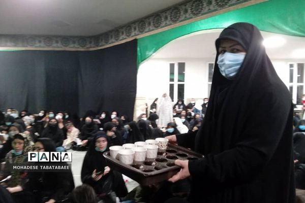 مراسم شب قدر در تپه نورالشهدا شهرستان پردیس