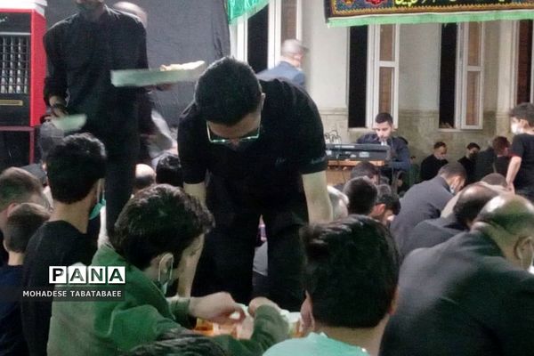 مراسم شب قدر در تپه نورالشهدا شهرستان پردیس