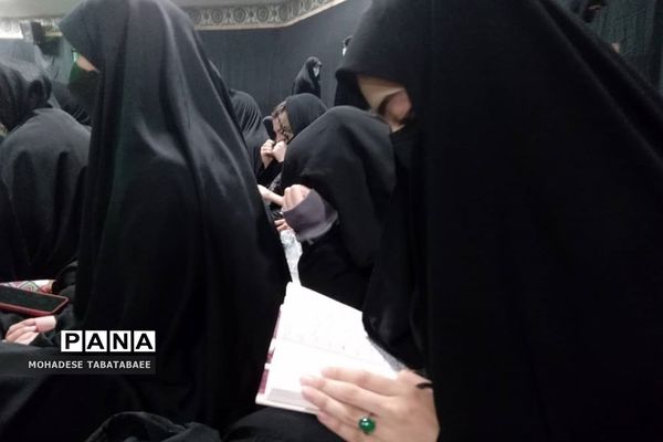 مراسم شب قدر در تپه نورالشهدا شهرستان پردیس
