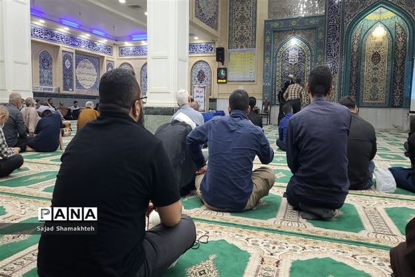 مراسم احیای شب بیست و یکم ماه رمضان در اهواز