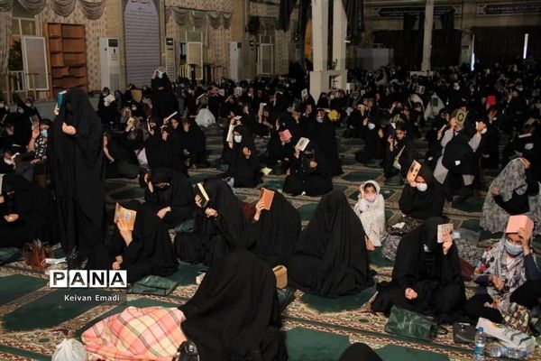 مراسم احیا دومین شب از لیالی پرفیض قدر در مصلی بوشهر