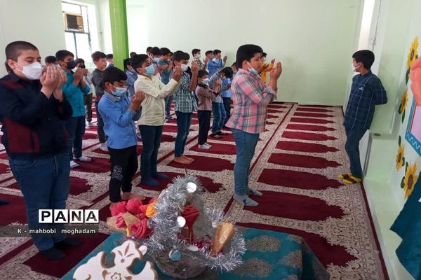 محفل انس با قرآن در دبستان حافظ بوشهر