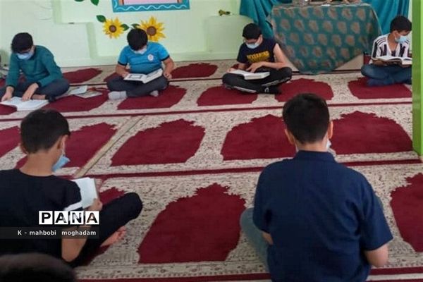 محفل انس با قرآن در دبستان حافظ بوشهر