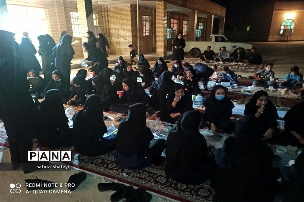 برگزاری ضیافت افطاری در دبیرستان امام رضا(ع)