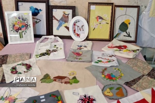 نمایشگاه دست‌سازه‌های هنری در دماوند