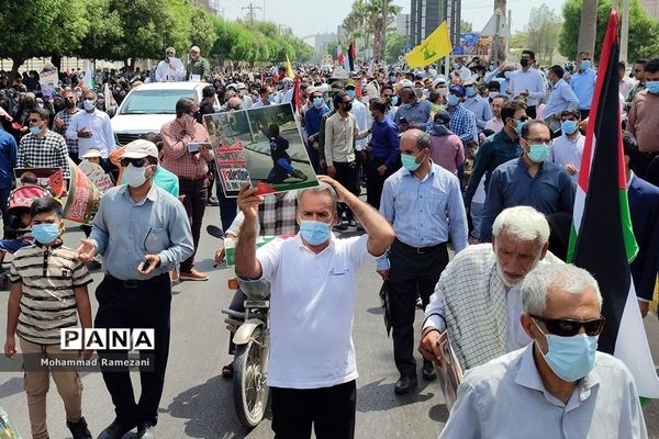 راهپیمایی روز قدس در هرمزگان با حضور پرشور فرهنگیان و دانش‌آموزان پیشتاز