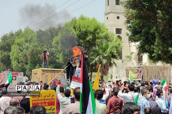 راهپیمایی روز قدس در هرمزگان با حضور پرشور فرهنگیان و دانش‌آموزان پیشتاز