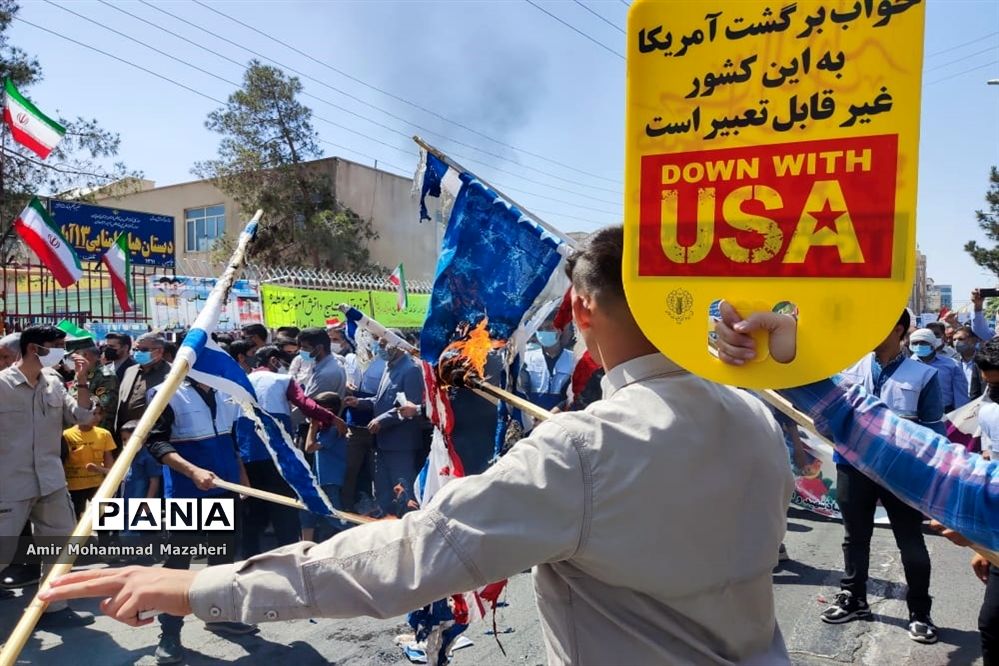 شور و اشتیاق حضور دانش‌آموزان زاهدانی در راهپیمایی روز قدس