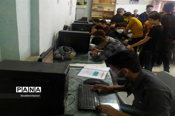 شوق انتخاب در بازدید دانش‌آموزان دبیرستان شاهد کاشمر از مرکز آموزش فنی و حرفه‌ای شهرستان