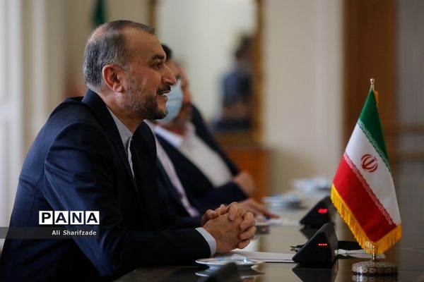 دیدار رئیس مجلس عراق با وزیر امور خارجه