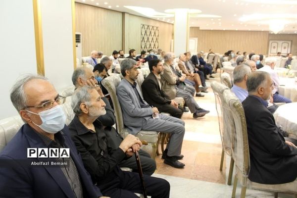 گردهمایی پیشکسوتان آموزش و پرورش قم در آستانه روز قدس