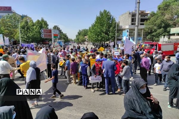 حضور دانش‌آموزان پیشتاز در راهپیمایی روز قدس نیشابور