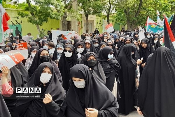 حضور دانش‌آموزان جاجرم در راهپیمایی روز قدس