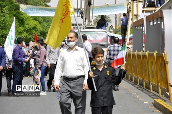 حضور کودکان و نوجوانان در راهپیمایی روز قدس شیراز