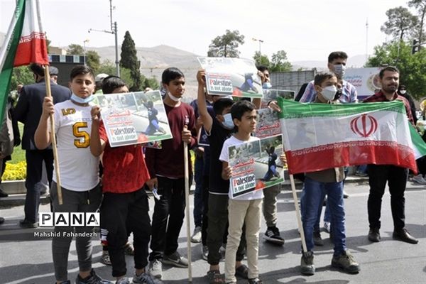 حضور کودکان و نوجوانان در راهپیمایی روز قدس شیراز