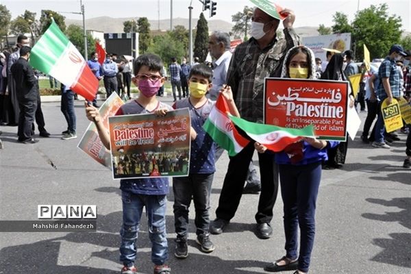 حضور کودکان و نوجوانان در راهپیمایی روز قدس شیراز