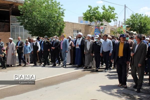 حضور دانش‌آموزان بام و صفی‌آباد در راهپیمایی روز قدس