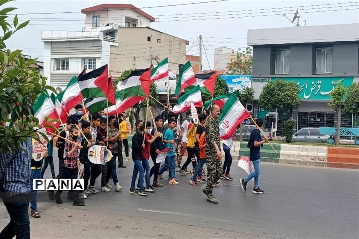 حضور پر شور دانش‌آموزان شهرستان نکا در راهپیمایی روز قدس