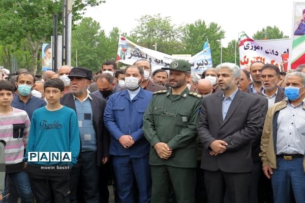 حضور پرشور فرهنگیان و دانش‌آموزان شهرستان البرز در راهپیمایی روز قدس